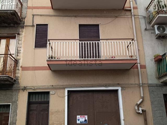Villetta indipendente in vendita di 178 m² in Via San Francesco D&apos Assisi, 39