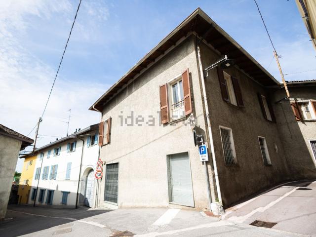 Villetta indipendente in vendita di 178 m² in Piazza Sant&apos Ippolito, 6