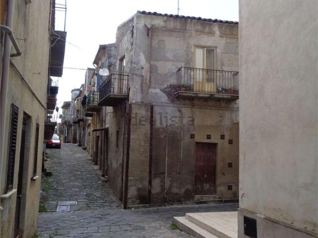 Villetta indipendente in vendita di 179 m² in Via S. Lucia, 34