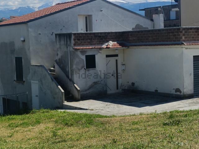Villetta indipendente in vendita di 179 m² in Via Piane
