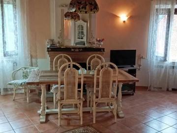 Villetta indipendente in vendita di 179 m² in Piazza dei Martiri Antifascisti, 2