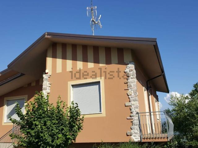 Villetta indipendente in vendita di 180 m²
