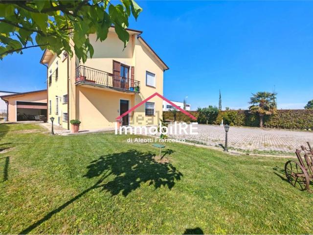 Villetta indipendente in vendita di 180 m²