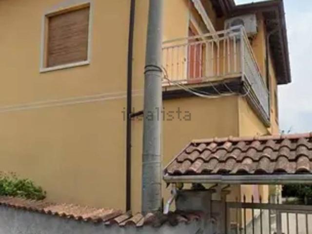 Villetta indipendente in vendita di 180 m² in Via Caduti Della Liberazione