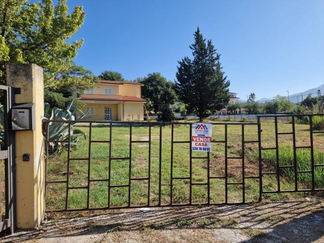 Villetta indipendente in vendita di 180 m² in Via Casilina, 27