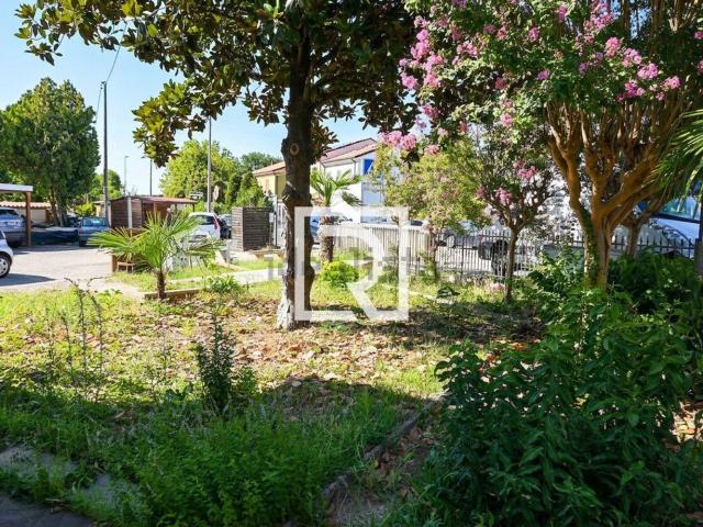 Villetta indipendente in vendita di 180 m² in Via Cella
