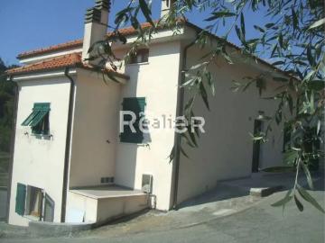 Villetta indipendente in vendita di 180 m² in Via Croce