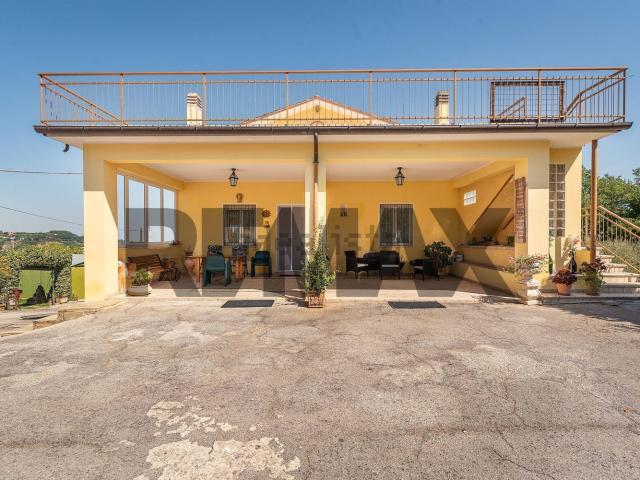 Villetta indipendente in vendita di 180 m² in Via Alvareto, 3