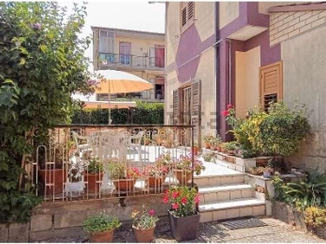 Villetta indipendente in vendita di 180 m² in Via Aldo Moro