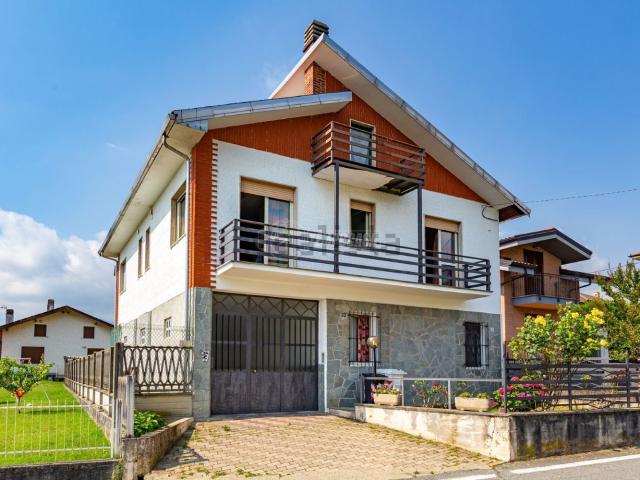 Villetta indipendente in vendita di 180 m² in Via Bovero Monsignor