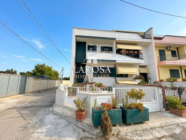 Villetta indipendente in vendita di 180 m² in Via Lecce, 156
