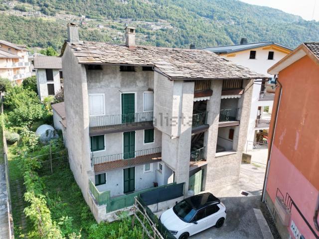 Villetta indipendente in vendita di 180 m² in Via Bona Lombarda