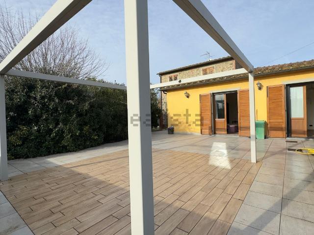 Villetta indipendente in vendita di 180 m² in Via Biccimurri