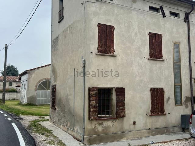 Villetta indipendente in vendita di 180 m² in Via Brazzuolo