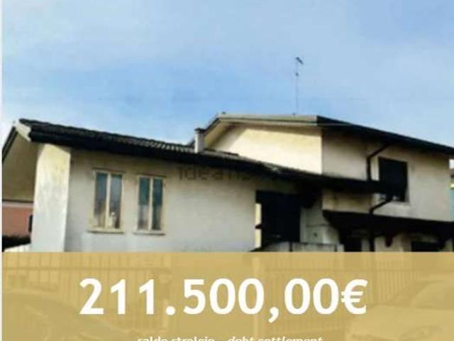 Villetta indipendente in vendita di 180 m² in Via Breo