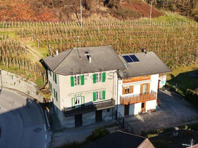 Villetta indipendente in vendita di 180 m² in Via G. Marconi, 18