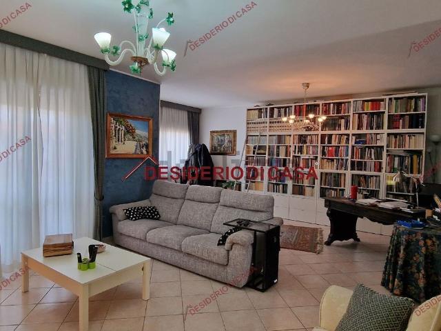 Villetta indipendente in vendita di 180 m² in Via G. Serpotta