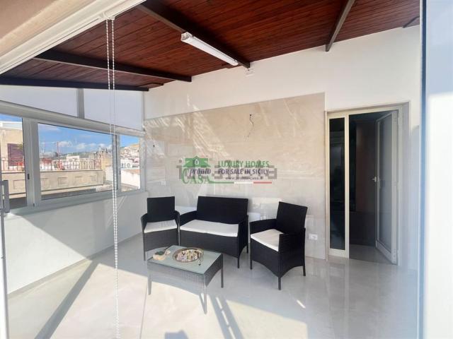 Villetta indipendente in vendita di 180 m² in Via Goito