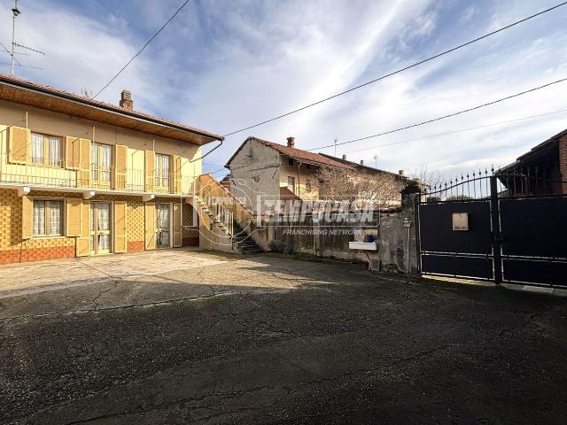 Villetta indipendente in vendita di 180 m² in Via Garibaldi