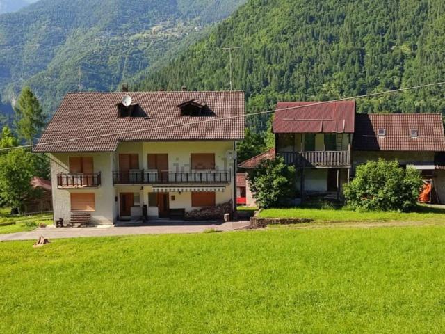Villetta indipendente in vendita di 180 m² in Via Geronemoni