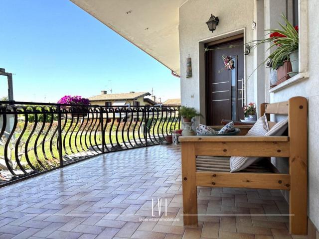 Villetta indipendente in vendita di 180 m² in Via Giovanni XXIII, 8