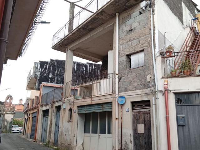 Villetta indipendente in vendita di 180 m² in Via Don Alfonso, 25