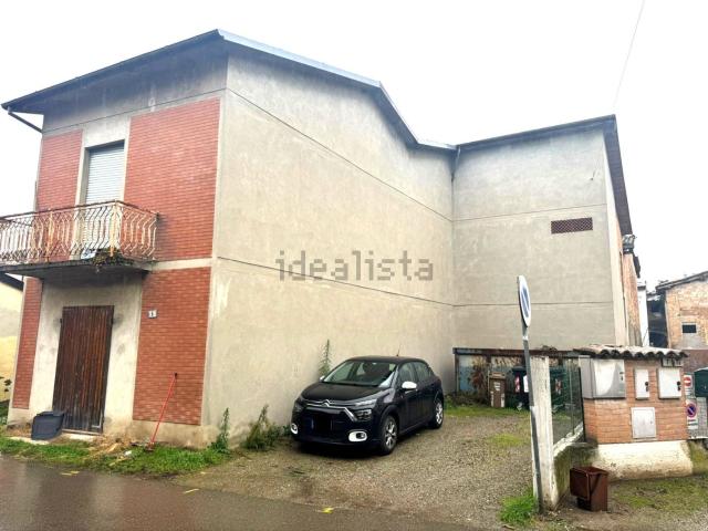 Villetta indipendente in vendita di 180 m² in Via Dante Alighieri