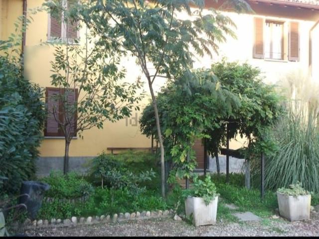Villetta indipendente in vendita di 180 m² in Via Dante Alighieri
