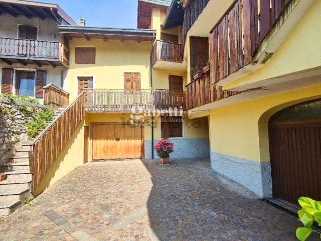 Villetta indipendente in vendita di 180 m² in Via dei Forni, 16