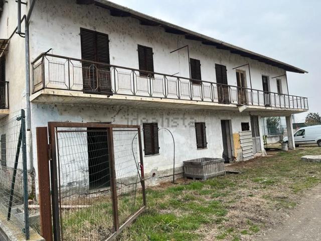 Villetta indipendente in vendita di 180 m² in Via dei Romani