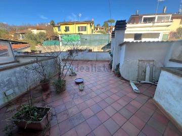 Villetta indipendente in vendita di 180 m² in Via della Chiesa XXIV