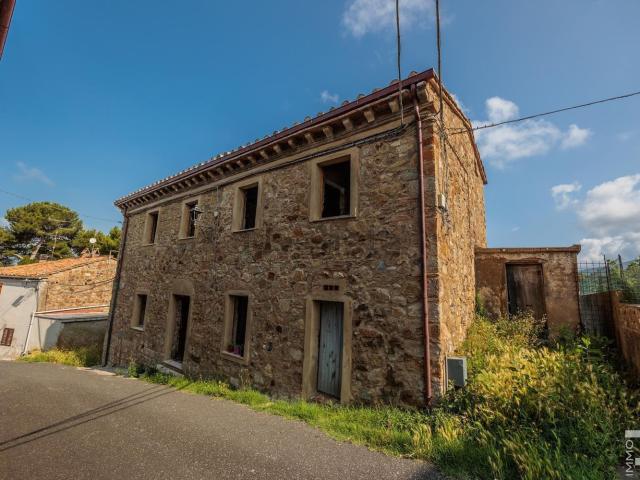 Villetta indipendente in vendita di 180 m² in Via della Fonte