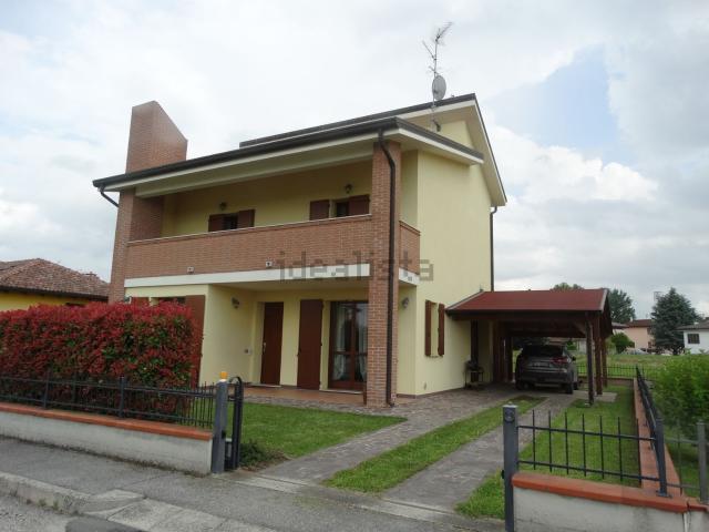 Villetta indipendente in vendita di 180 m² in Via della Repubblica, 255