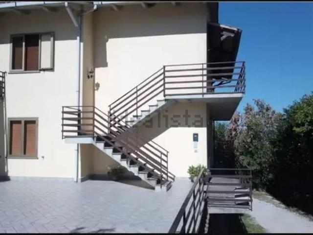 Villetta indipendente in vendita di 180 m² in Via delle Cortine