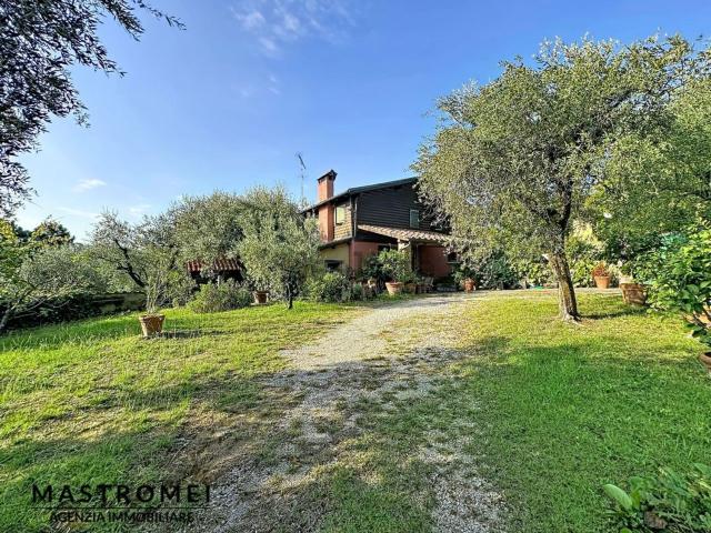 Villetta indipendente in vendita di 180 m² in Via di San Martino, 10
