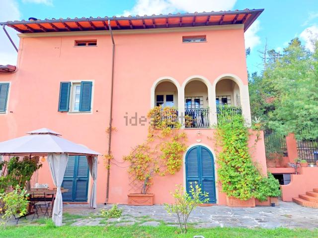 Villetta indipendente in vendita di 180 m² in Via di Sant&apos Alessio, 3680