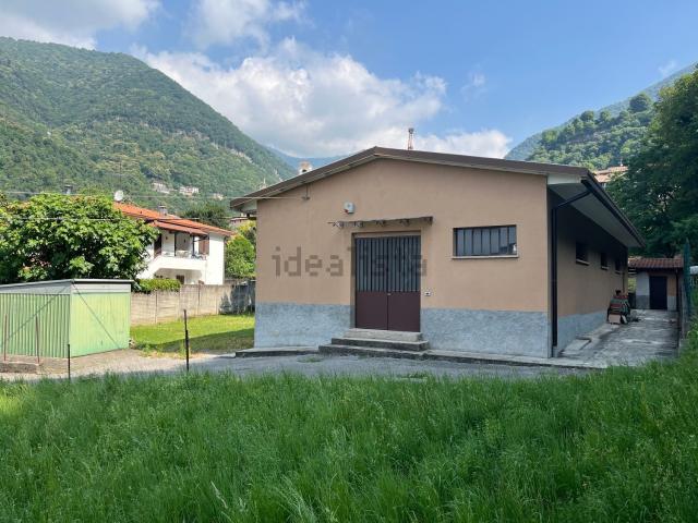 Villetta indipendente in vendita di 180 m² in Via Fiume