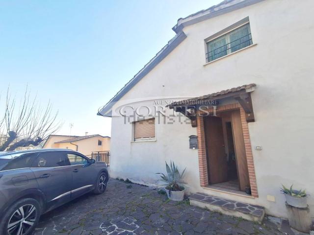 Villetta indipendente in vendita di 180 m² in Via Orfeo, 6
