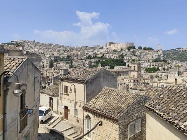 Villetta indipendente in vendita di 180 m² in Via Liceo Convitto, 601