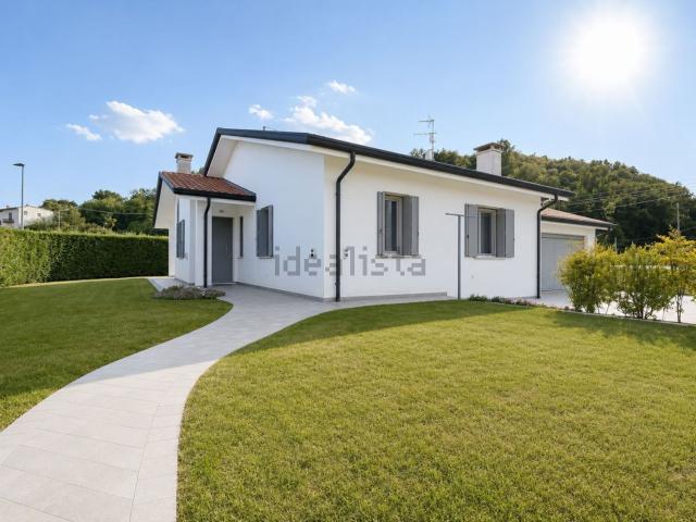 Villetta indipendente in vendita di 180 m² in Via M. Polo