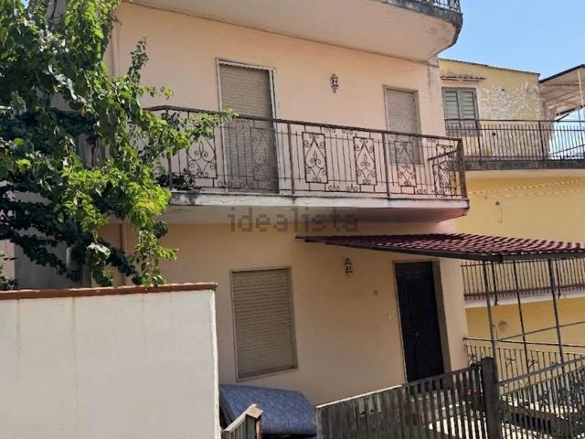 Villetta indipendente in vendita di 180 m² in Via Monsignor Renato Luisi