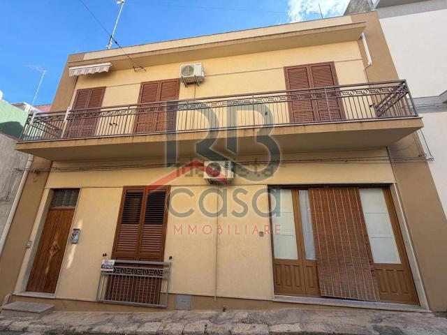 Villetta indipendente in vendita di 180 m² in Via Maucieri
