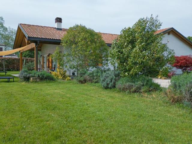 Villetta indipendente in vendita di 180 m² in Via Maceratoi Gatto