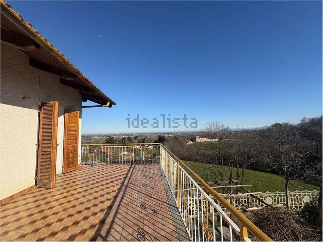 Villetta indipendente in vendita di 180 m² in Via Magellano