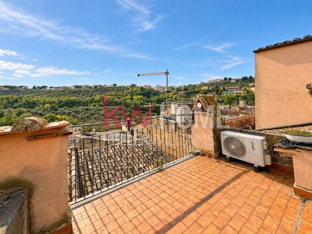 Villetta indipendente in vendita di 180 m² in Via Martiri Pennesi, 14