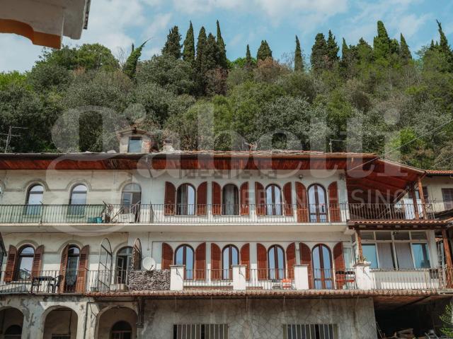 Villetta indipendente in vendita di 180 m² in Via Nazionale, 130