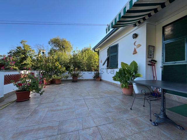 Villetta indipendente in vendita di 180 m² in Via Sotto la Croce, 15