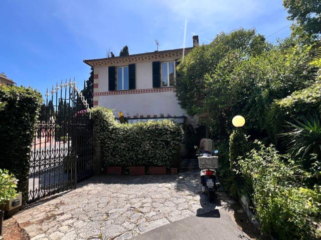 Villetta indipendente in vendita di 180 m² in Via San Michele