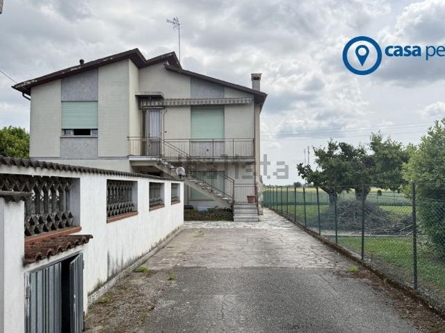 Villetta indipendente in vendita di 180 m² in Via San Pietro Martire, 616