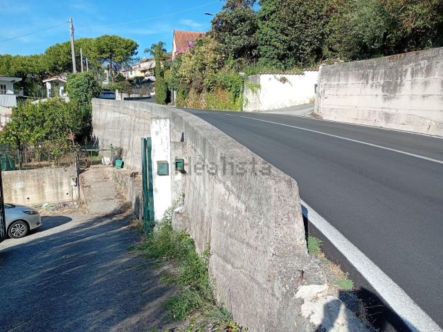 Villetta indipendente in vendita di 180 m² in Via San Pio da Pietrelcina, 23
